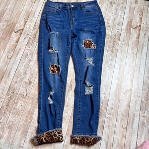 💚Boutique brand distressed jeans